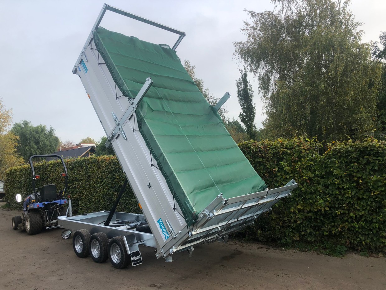 TwinTrailer TriadaX