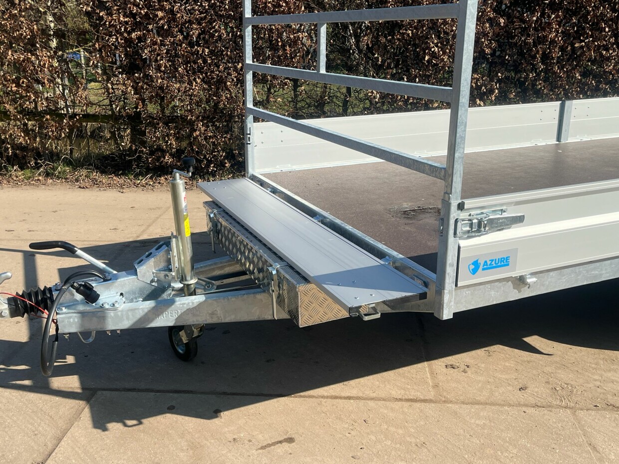 Hapert Azure H3
