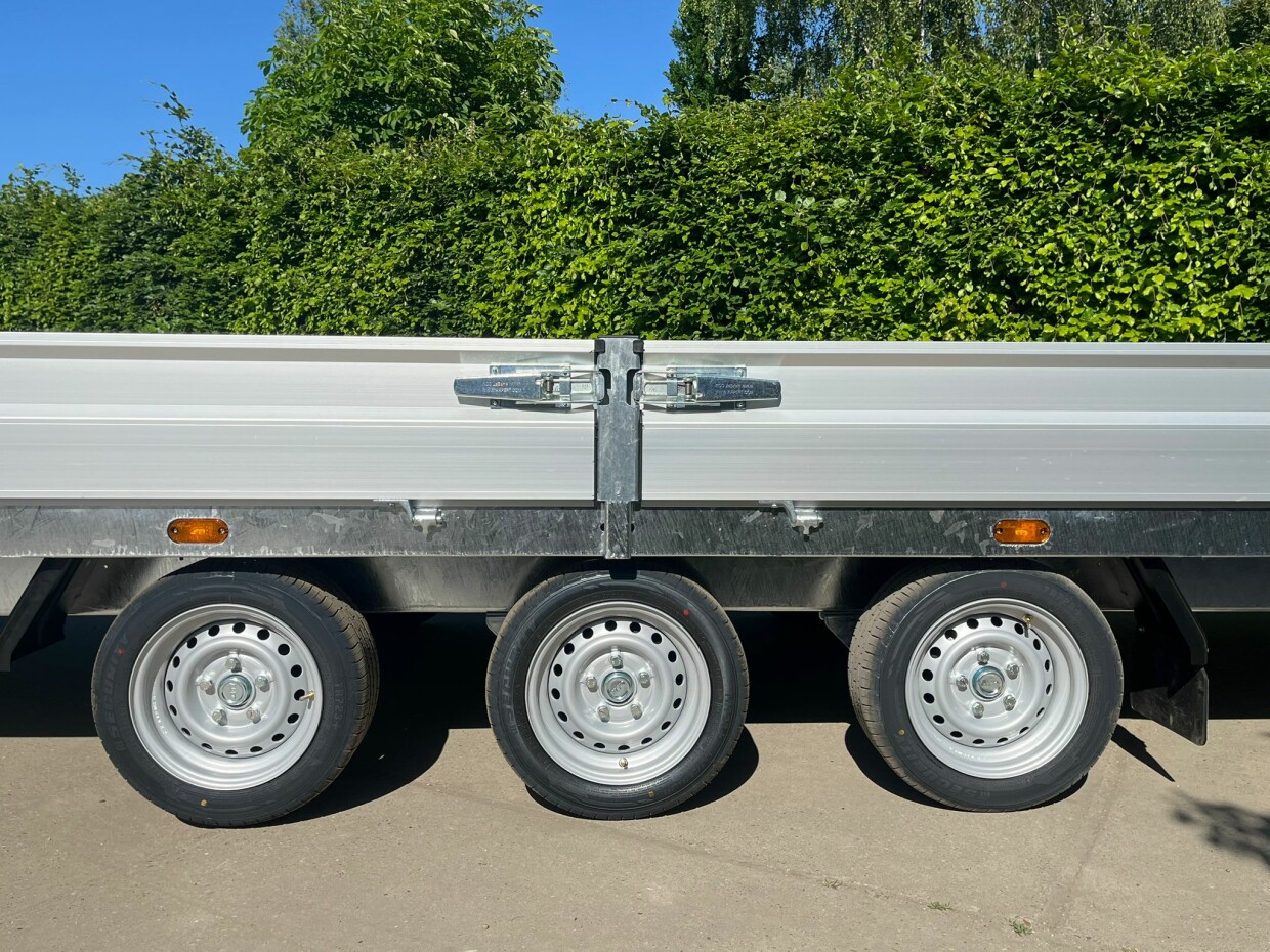 Hapert Azure H3