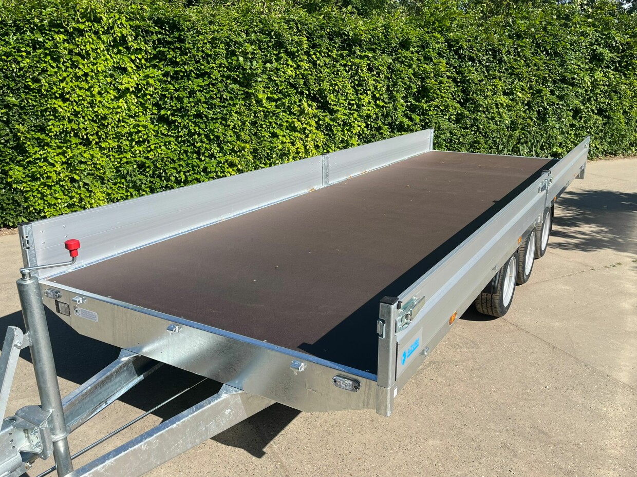 Hapert Azure H3